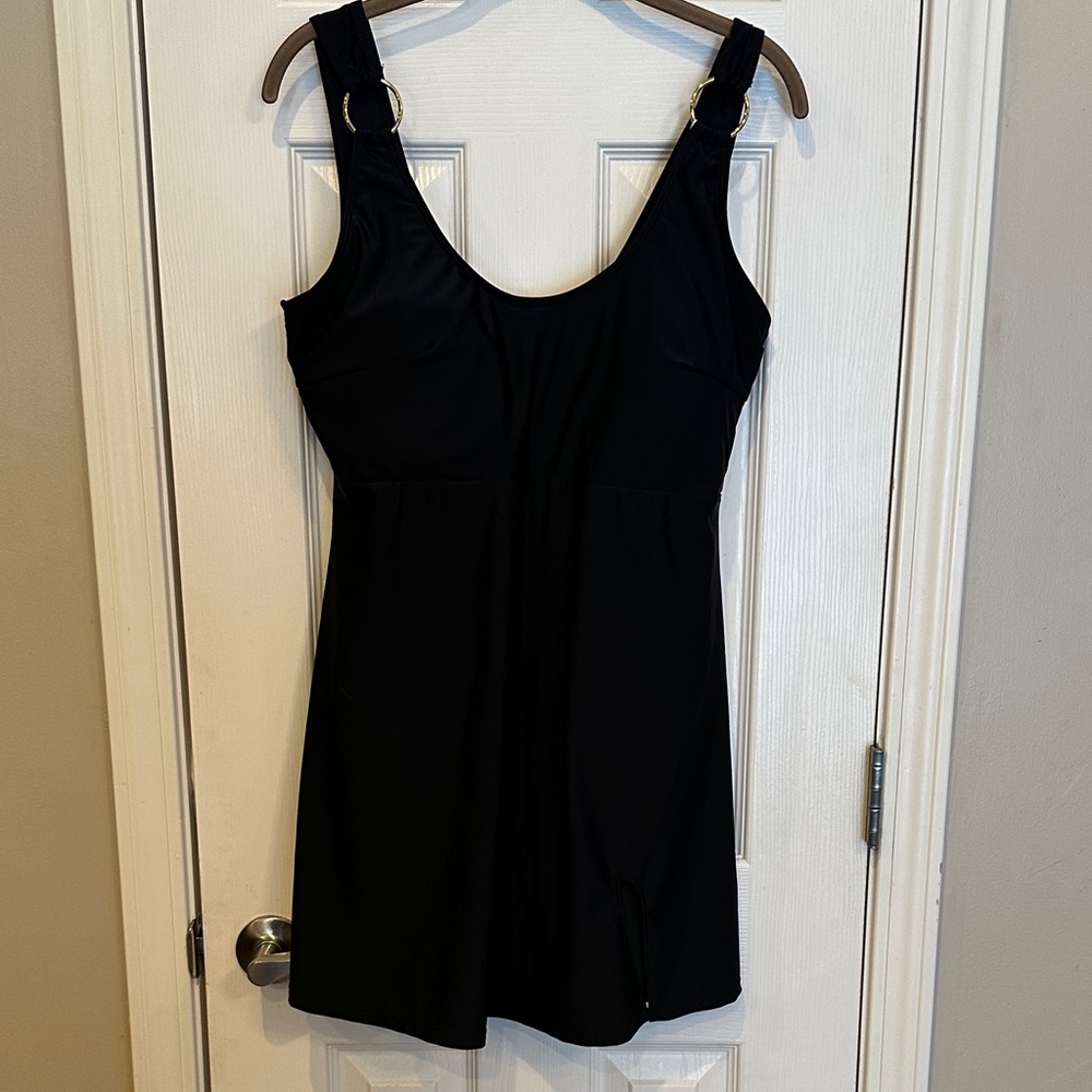 SWSMCLT swim dress! Very attractive on.